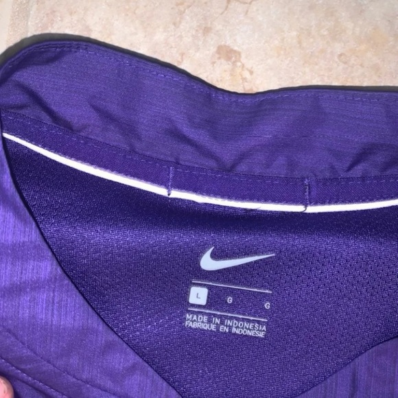 Nike Windbreaker - Picture 2 of 3